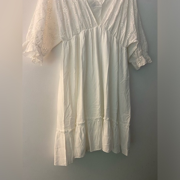 Shein layer white, spaghetti strap, wedding, embroidered, dress. - Picture 5 of 8